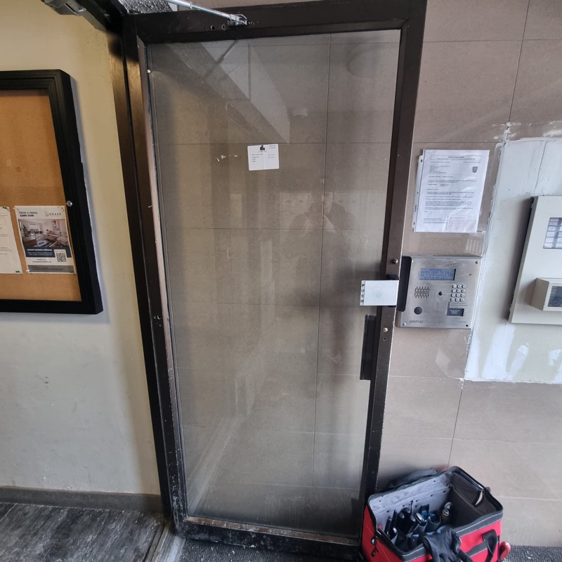 Door glass after completed repair by Fix N Clean glaziers